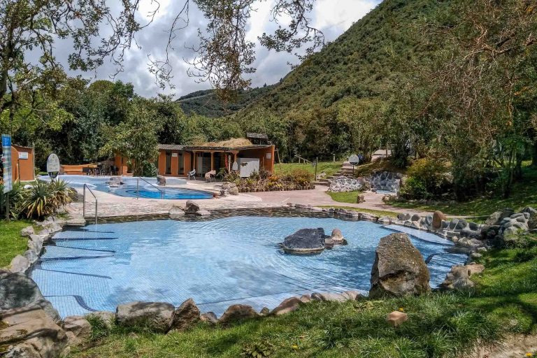 Thermal complex of Papallacta in the Ecuadorian Andes - Quito - Papallacta - Guango - Lago Agrio - Nicky Amazon Lodge - Cuyabeno Wildlife Reserve with Nature Experience