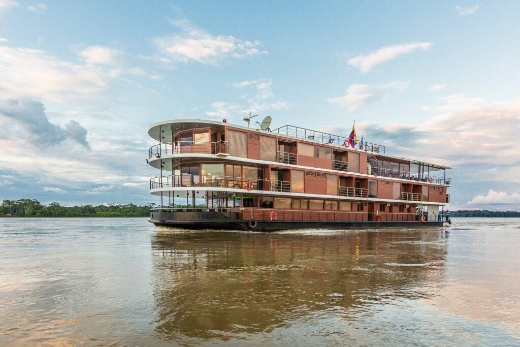 Le Manatee Amazon Explorer, un bateau de croisière pour découvrir l'Amazonie en itinérance tout confort