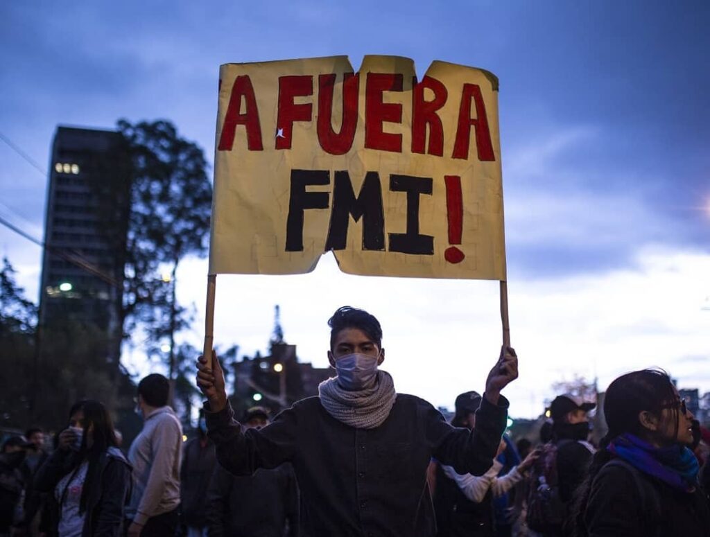 "Dehors FMI", une des revendications des manifestants